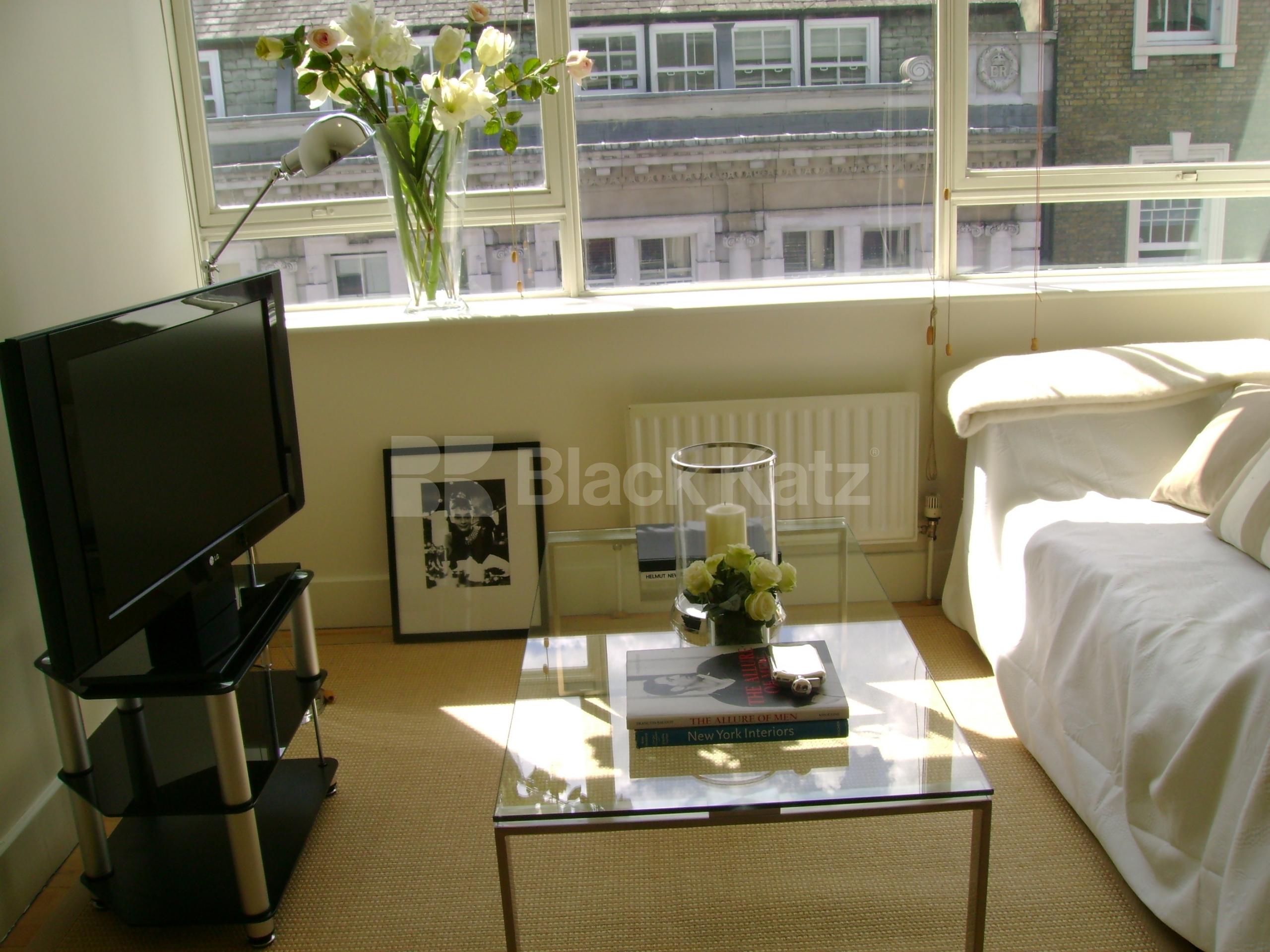 			1 Bedroom, 1 bath, 1 reception Flat			 St Martins Lane, Covent Garden WC2N